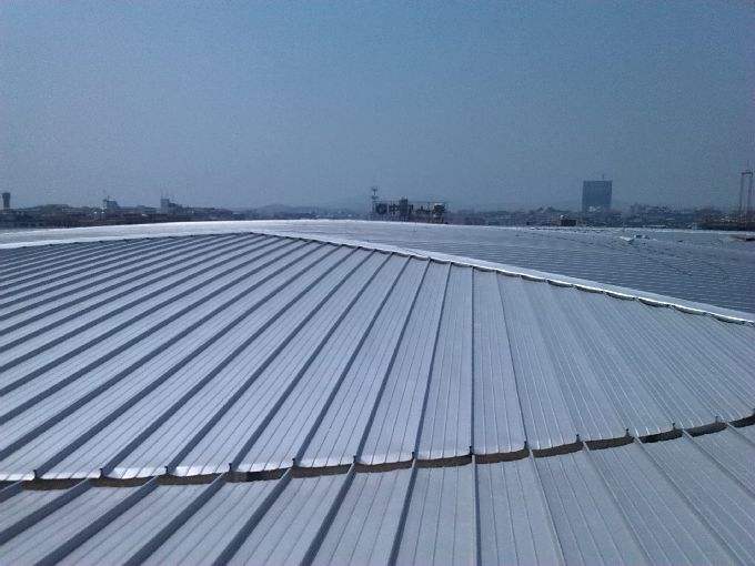 為什么鋼結(jié)構(gòu)廠房的屋面會(huì)結(jié)露？