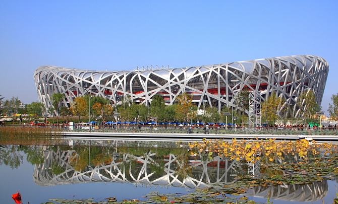 兩座奧運(yùn)場館的對比，鳥巢失敗了