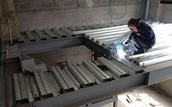 鋼結(jié)構(gòu)廠房滲水？聽聽山西鋼結(jié)構(gòu)廠家怎么說