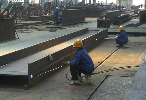 鋼結(jié)構(gòu)加工火焰矯正溫度不當時這樣處理