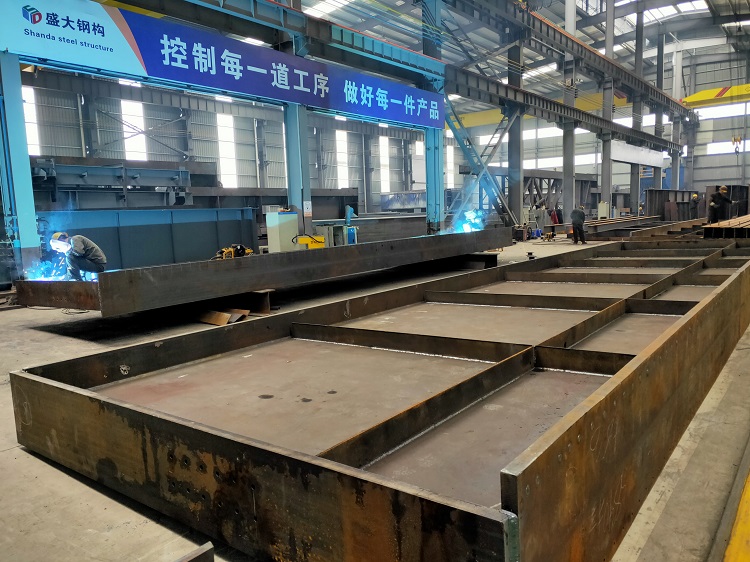 山西鋼結(jié)構(gòu)公司盛大鋼構(gòu)，27年老廠，山西知名鋼構(gòu)企業(yè)