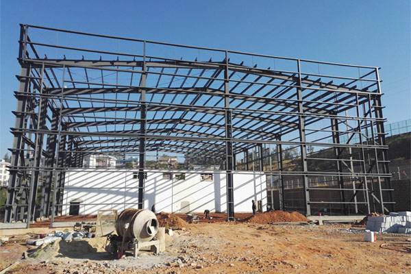鋼結(jié)構(gòu)廠(chǎng)房
